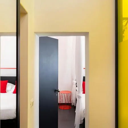 Palazzo Biancofiore, & Rooftop 奥斯图尼