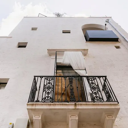 Alojamento de Acomodação e Pequeno-almoço Palazzo Biancofiore, & Rooftop Ostuni
