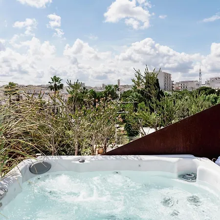 Bed and Breakfast Palazzo Biancofiore, & Rooftop 4*