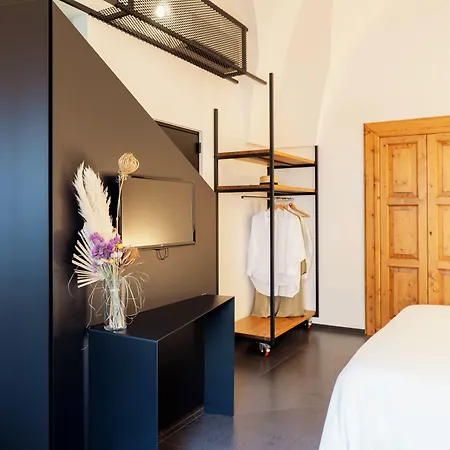 B&B Palazzo Biancofiore, & Rooftop 4*